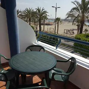 https://primerisima-linea-de-playa.es-andalucia.com